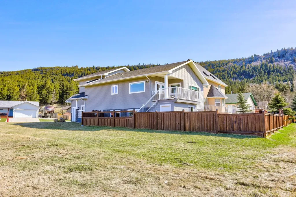3005 214 Street Bellevue AB T0K0C0
