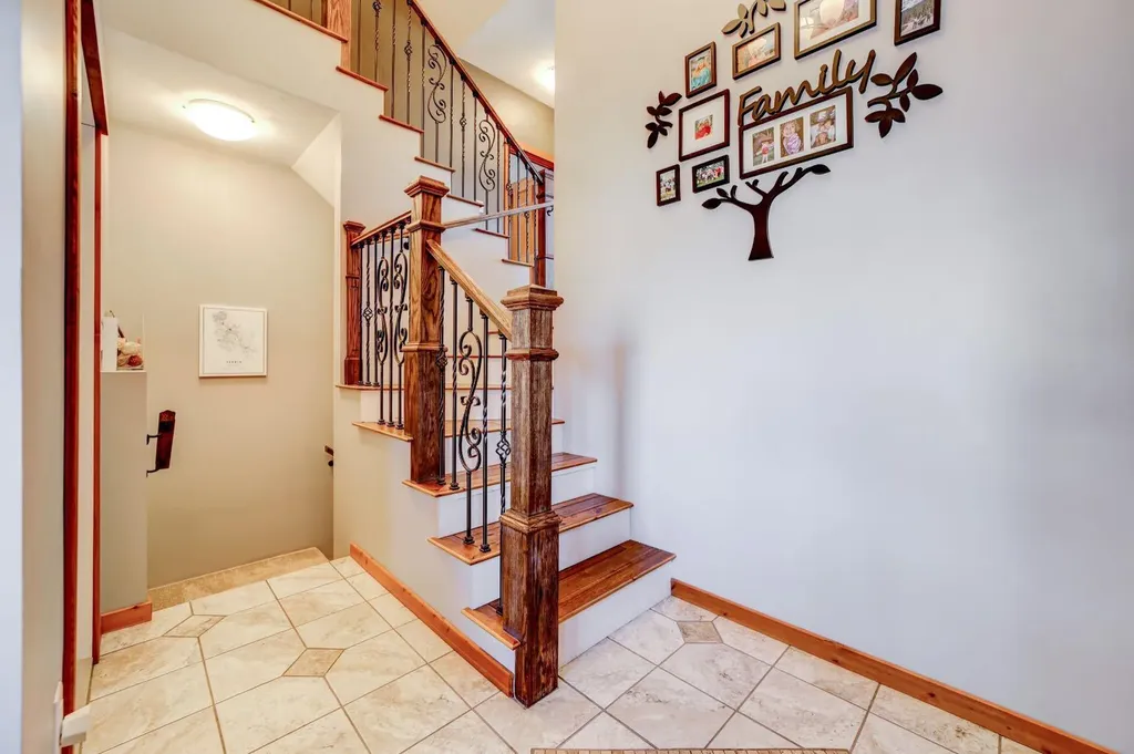 3005 214 Street Bellevue AB T0K0C0