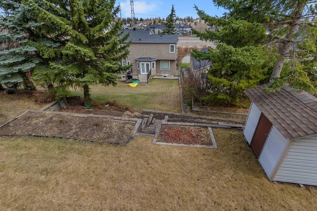 2856 Signal Hill Heights SW Calgary AB T3H 2M6