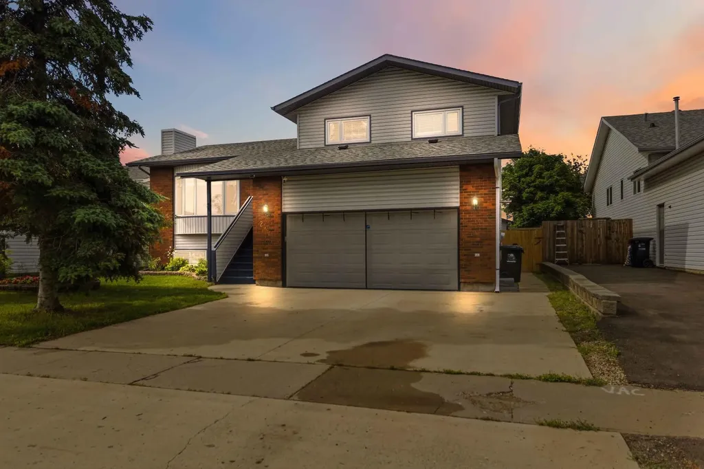 213 Bacon Place Fort Mcmurray AB T9K 1Z8