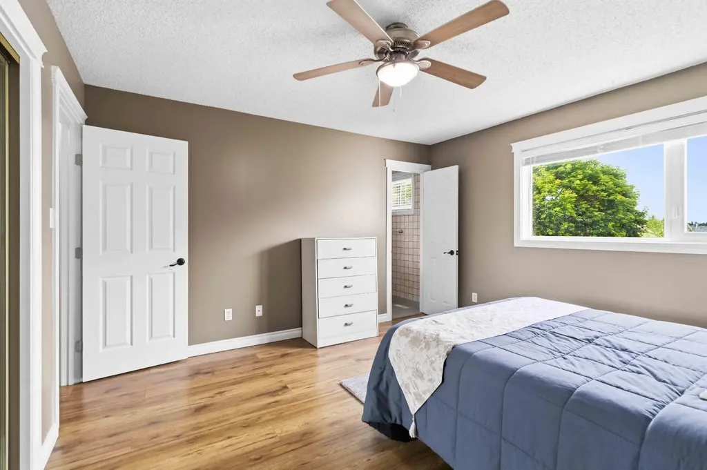 213 Bacon Place Fort Mcmurray AB T9K 1Z8