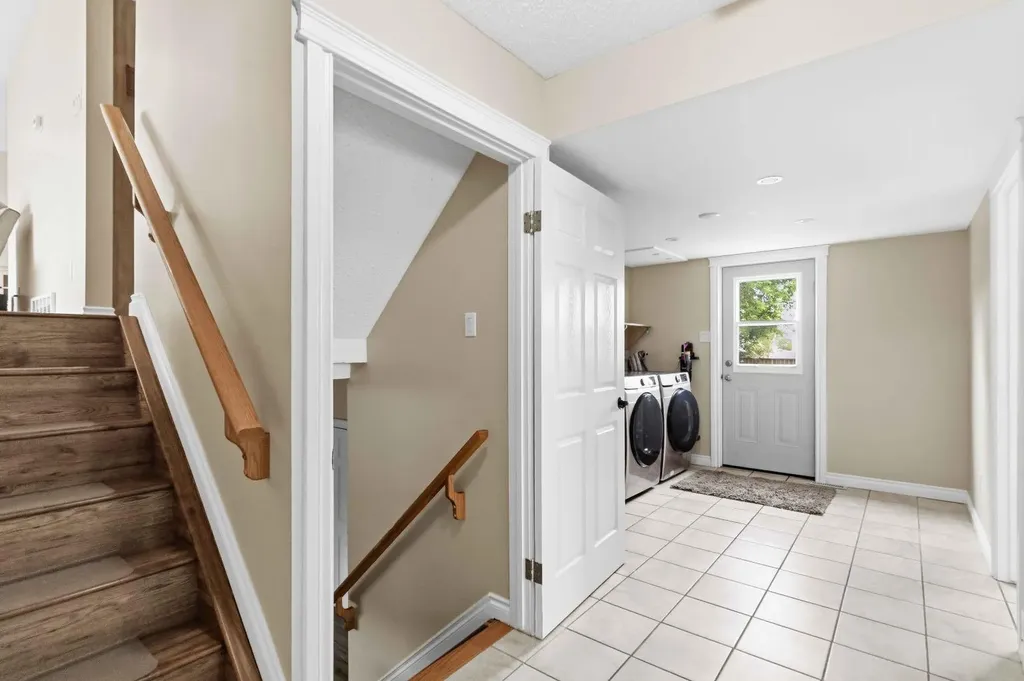 213 Bacon Place Fort Mcmurray AB T9K 1Z8