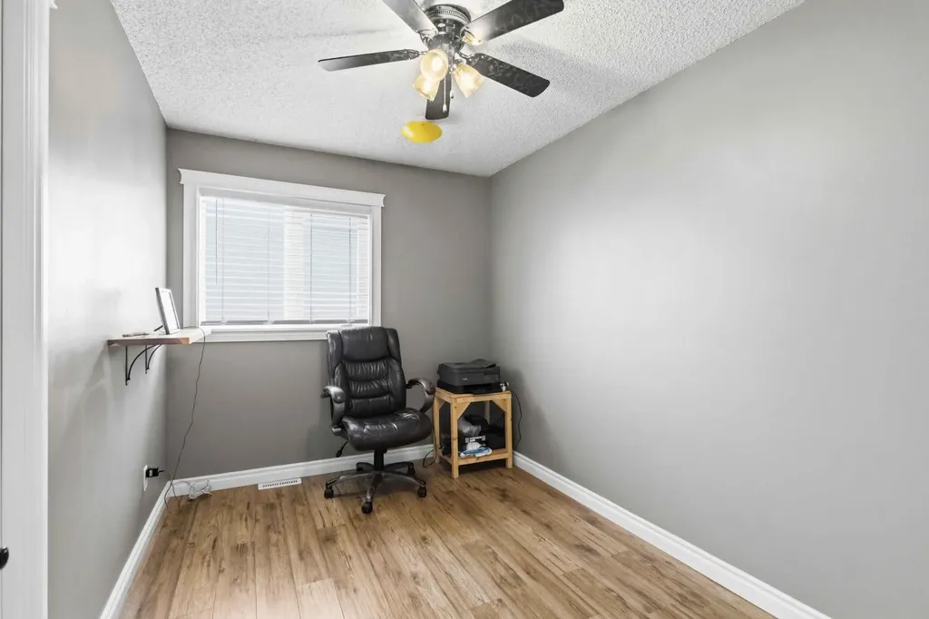 213 Bacon Place Fort Mcmurray AB T9K 1Z8