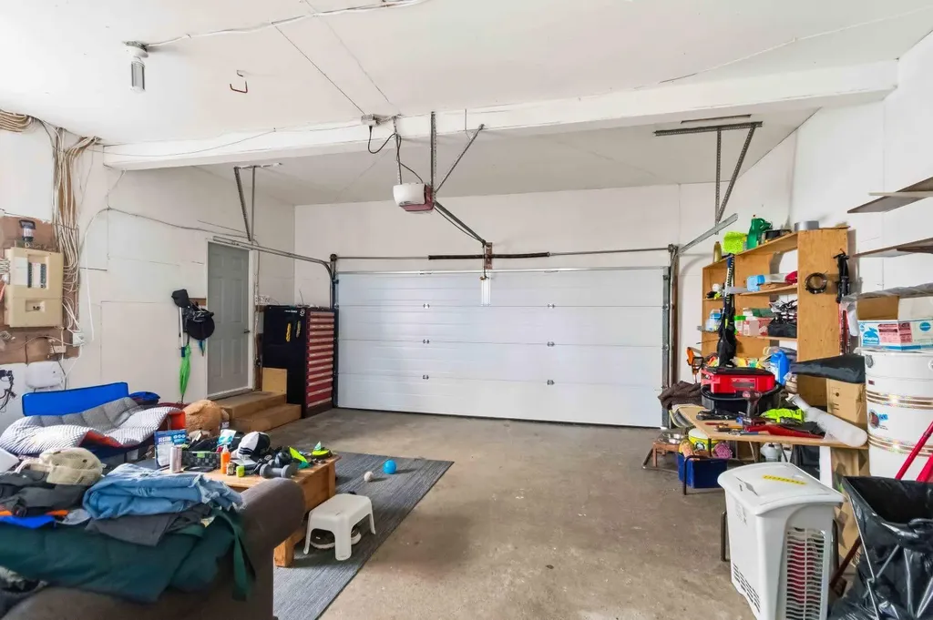 213 Bacon Place Fort Mcmurray AB T9K 1Z8