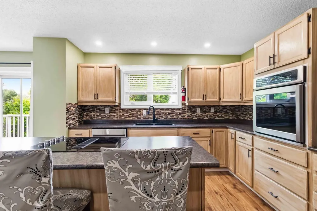 213 Bacon Place Fort Mcmurray AB T9K 1Z8