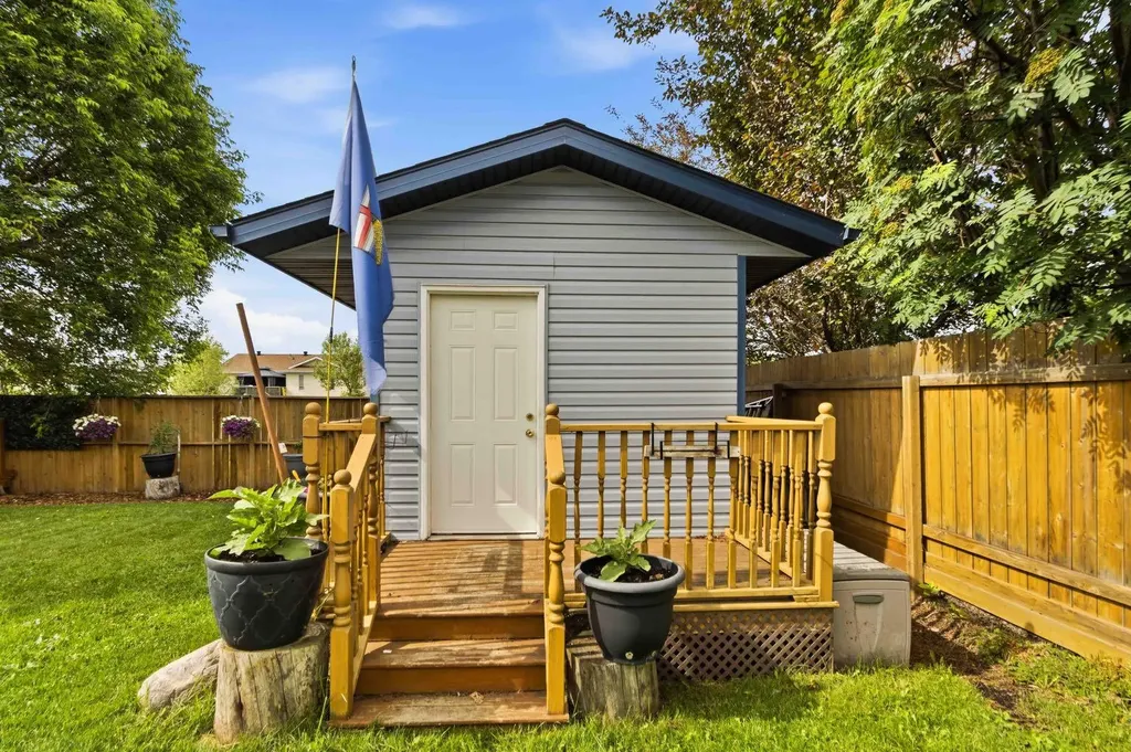 213 Bacon Place Fort Mcmurray AB T9K 1Z8