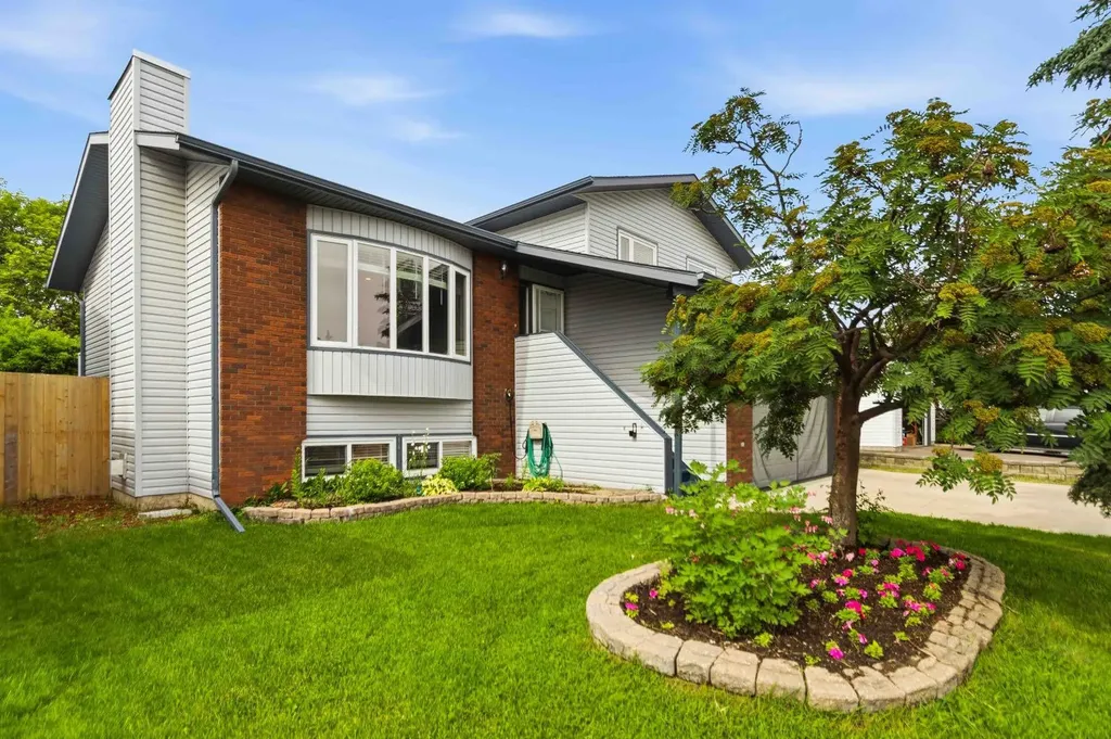 213 Bacon Place Fort Mcmurray AB T9K 1Z8