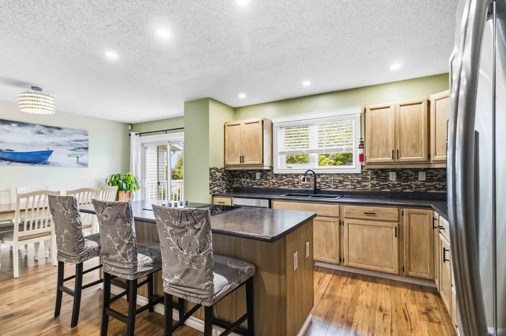 213 Bacon Place Fort Mcmurray AB T9K 1Z8