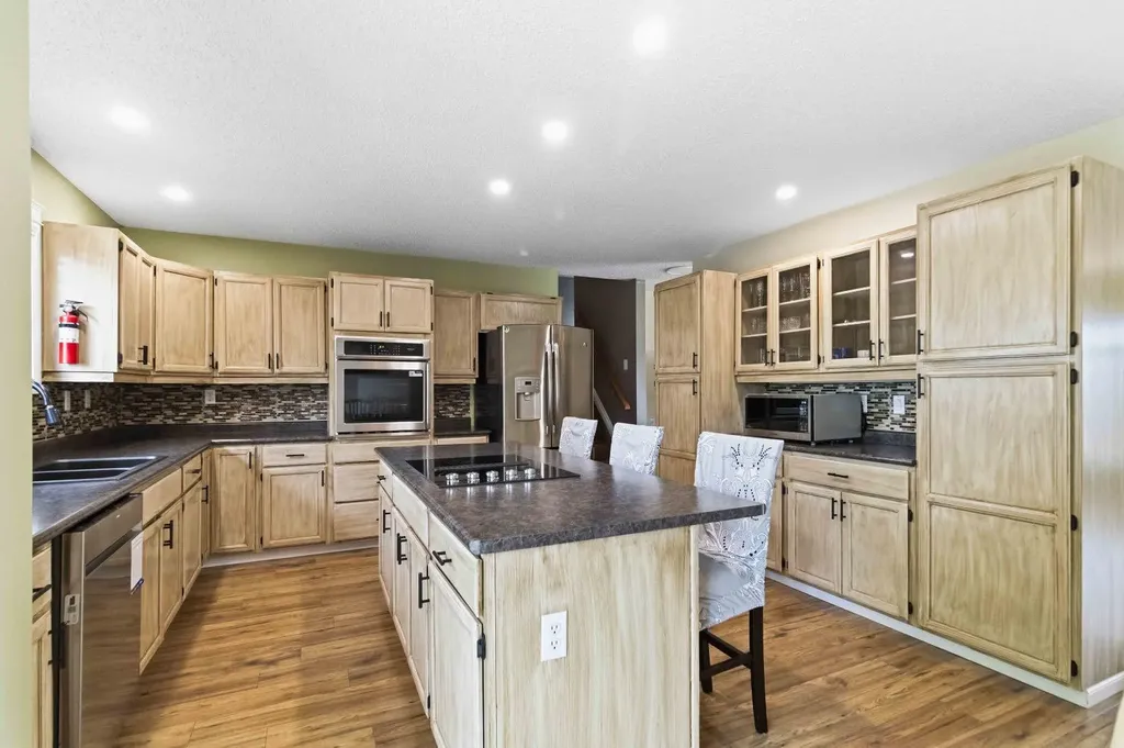 213 Bacon Place Fort Mcmurray AB T9K 1Z8