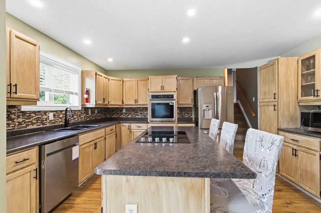 213 Bacon Place Fort Mcmurray AB T9K 1Z8