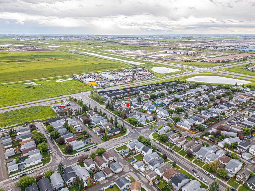 655 Erin Woods Drive SE Calgary AB T2B 3L1