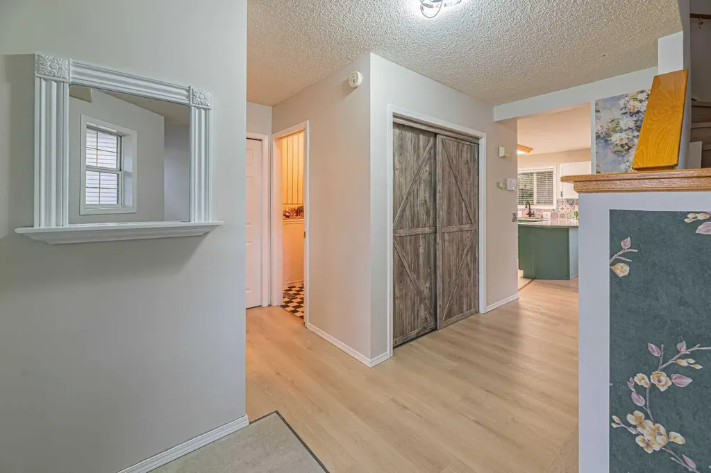 655 Erin Woods Drive SE Calgary AB T2B 3L1