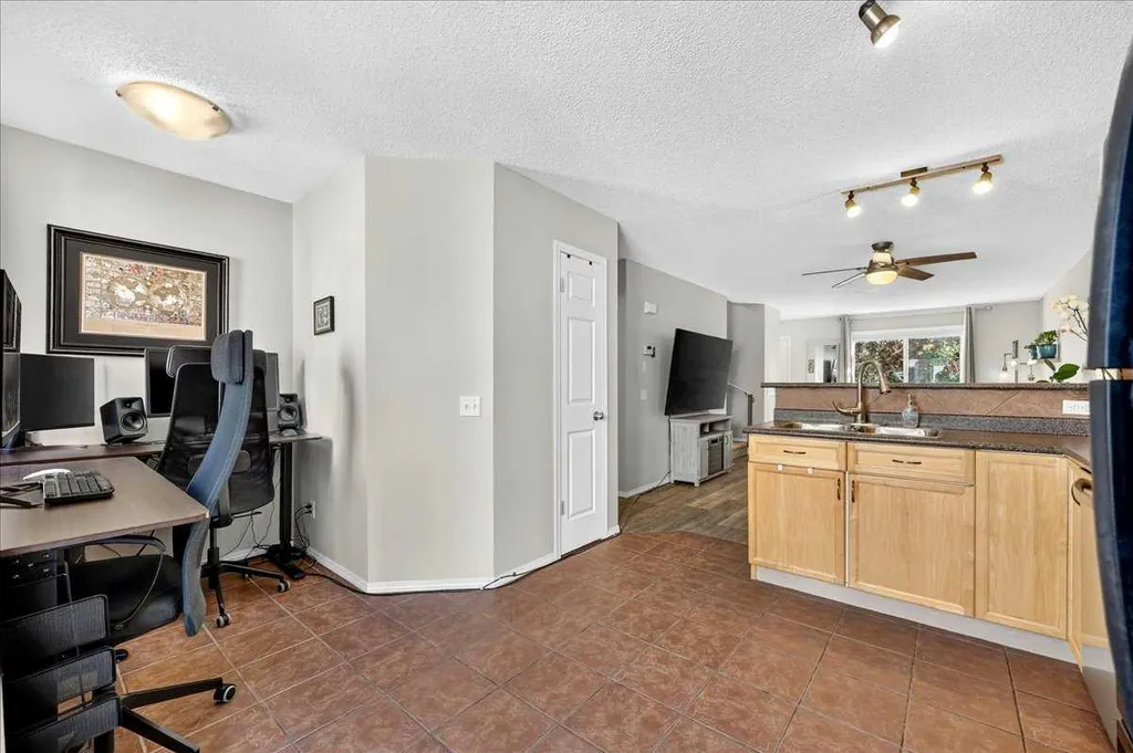 68 Tuscany Court NW Calgary AB T3L 2Z1
