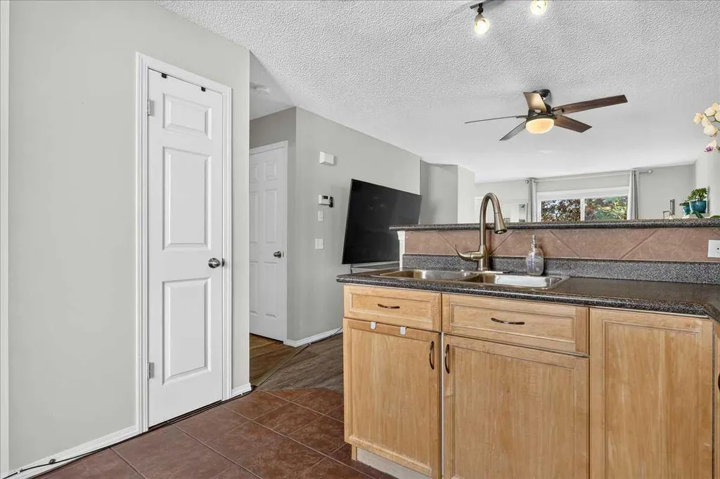 68 Tuscany Court NW Calgary AB T3L 2Z1