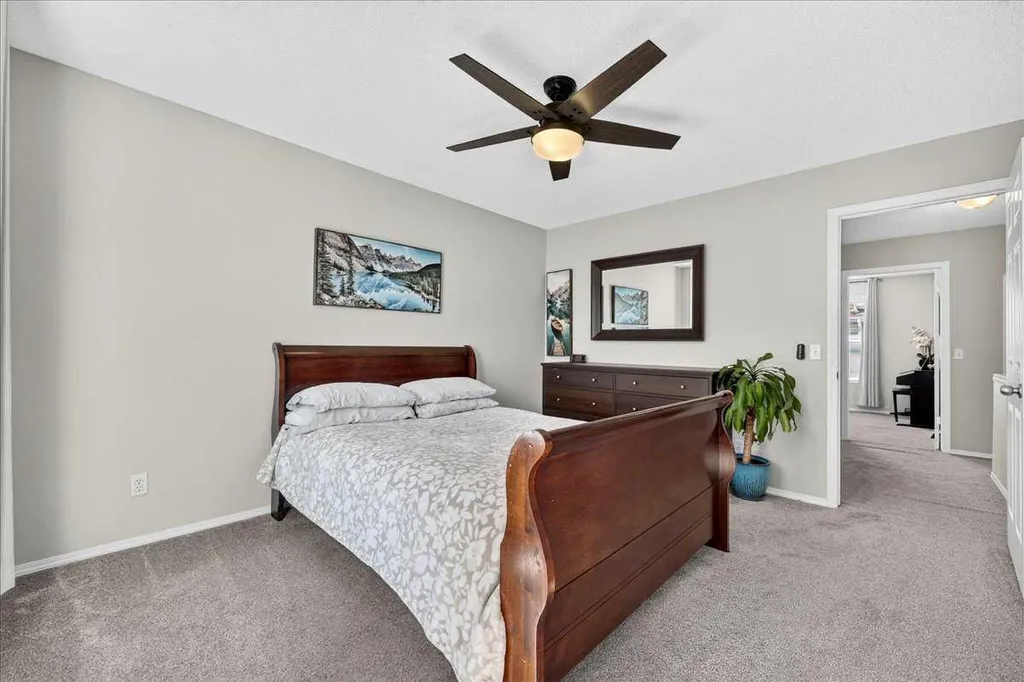 68 Tuscany Court NW Calgary AB T3L 2Z1