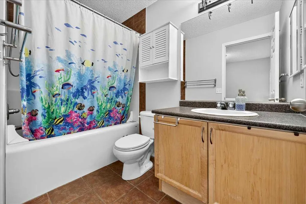 68 Tuscany Court NW Calgary AB T3L 2Z1