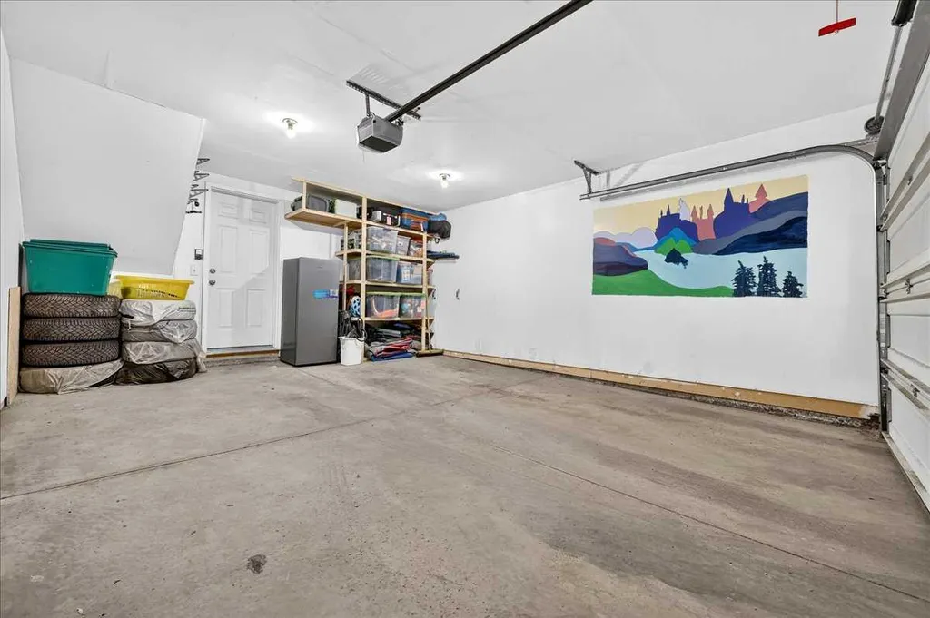 68 Tuscany Court NW Calgary AB T3L 2Z1