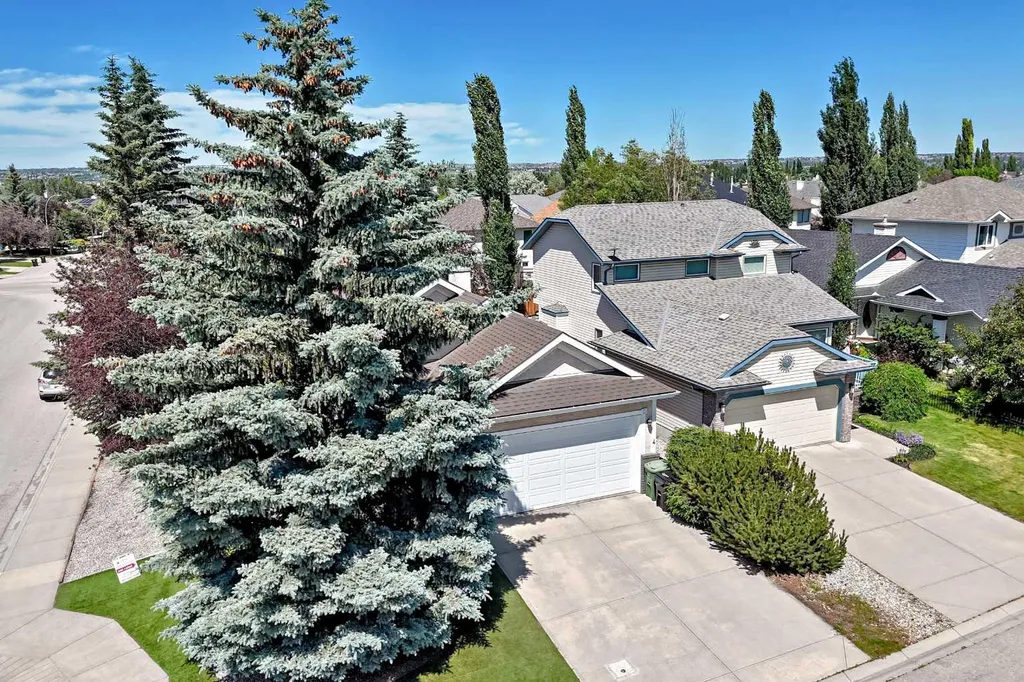 4 Valley Meadow Close NW Calgary AB T3B5M1