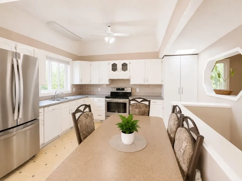 11009 Hoppe Avenue Grande Cache AB T0E0Y0