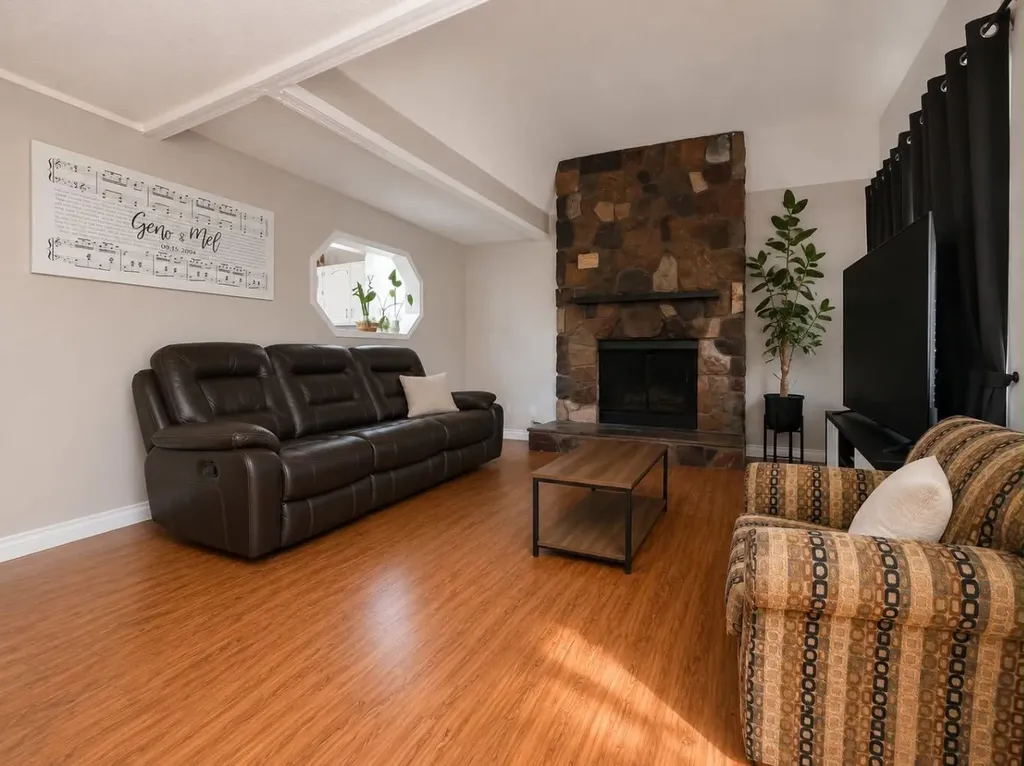 11009 Hoppe Avenue Grande Cache AB T0E0Y0