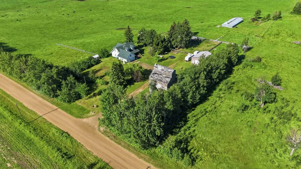 41416 Range Road 34 Rural Lacombe County AB T0C 2J0