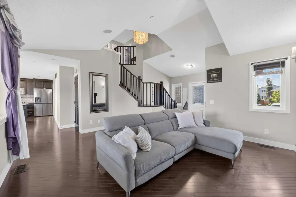 759 Stonehaven Drive Carstairs AB T0M 0N0
