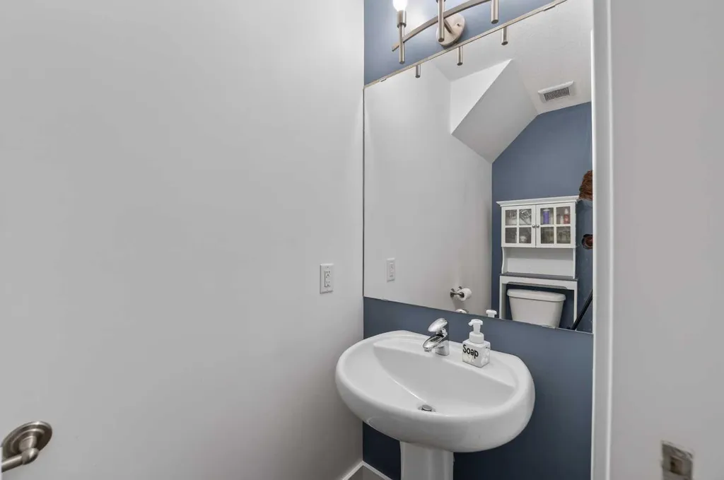 759 Stonehaven Drive Carstairs AB T0M 0N0