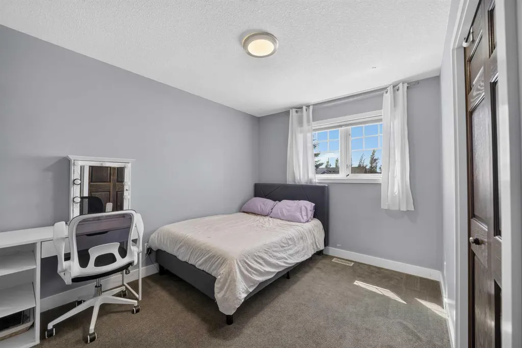 759 Stonehaven Drive Carstairs AB T0M 0N0