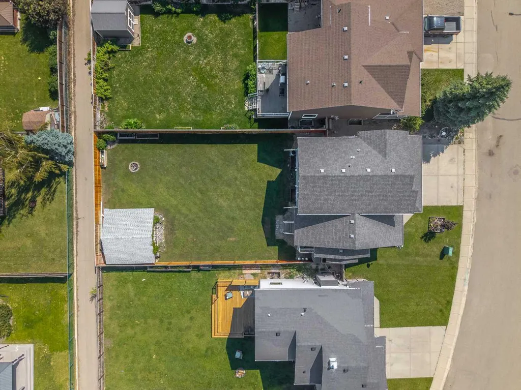 759 Stonehaven Drive Carstairs AB T0M 0N0