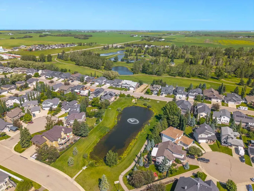 759 Stonehaven Drive Carstairs AB T0M 0N0