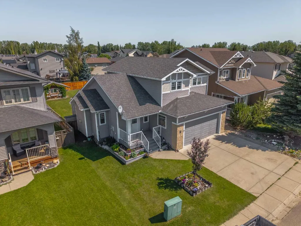 759 Stonehaven Drive Carstairs AB T0M 0N0