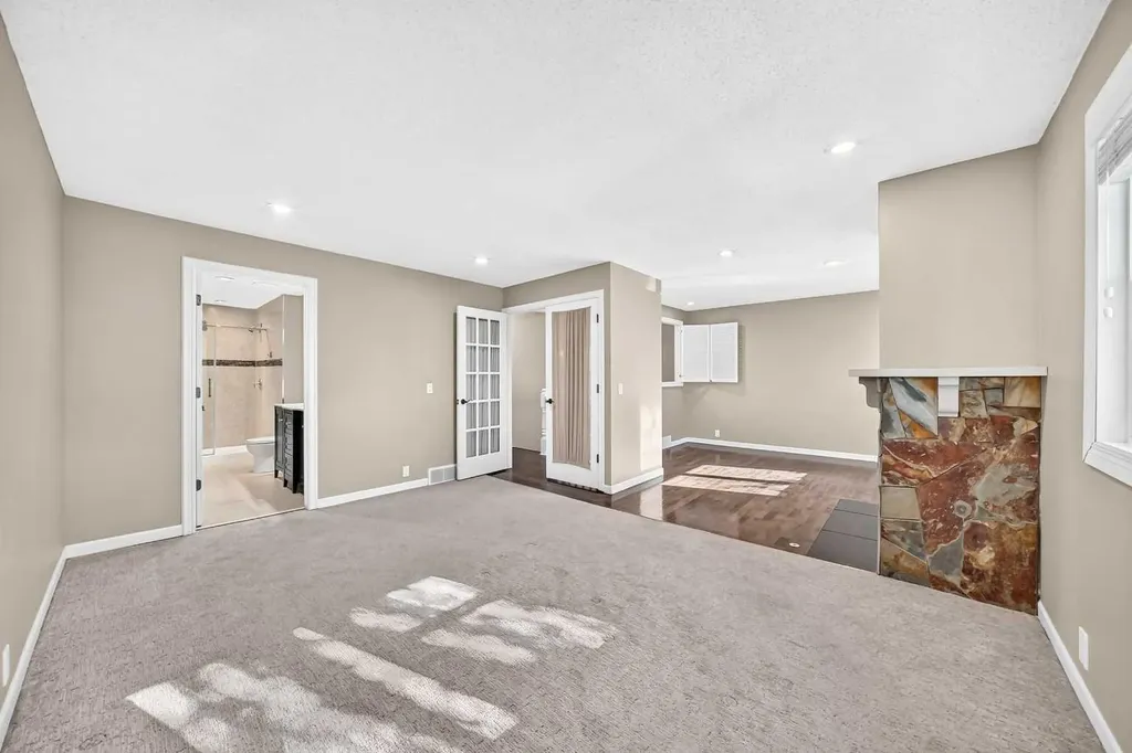 448 Strathcona Drive SW Calgary AB T5H 1M3