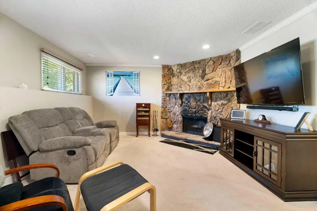 76 Pinebrook Close NE Calgary AB T1Y 3X5