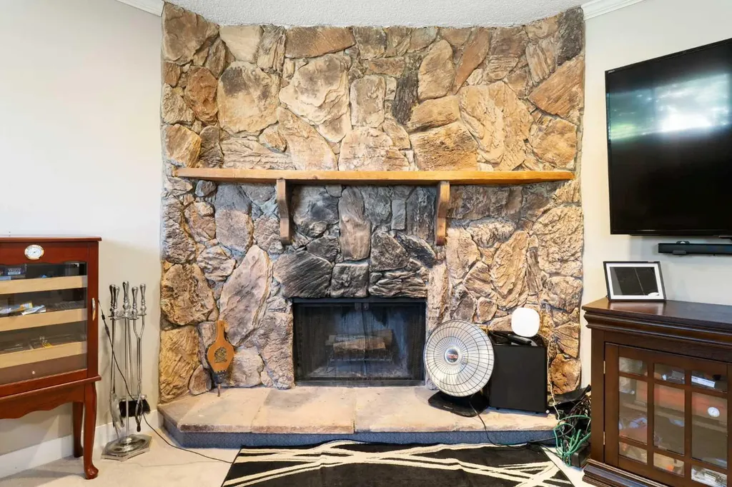 76 Pinebrook Close NE Calgary AB T1Y 3X5
