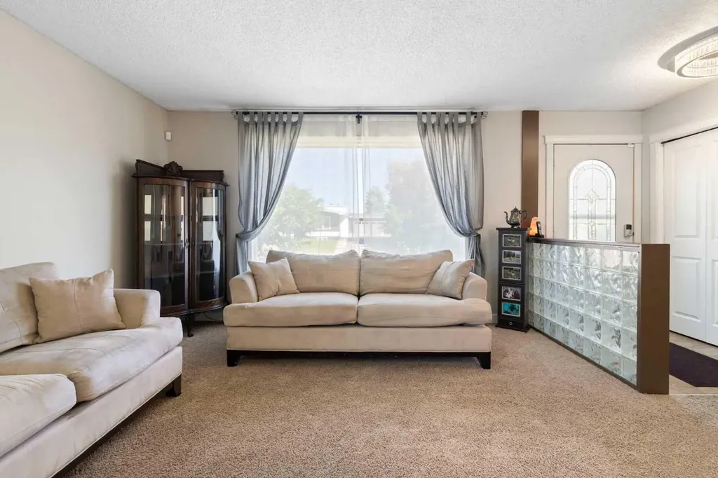 76 Pinebrook Close NE Calgary AB T1Y 3X5