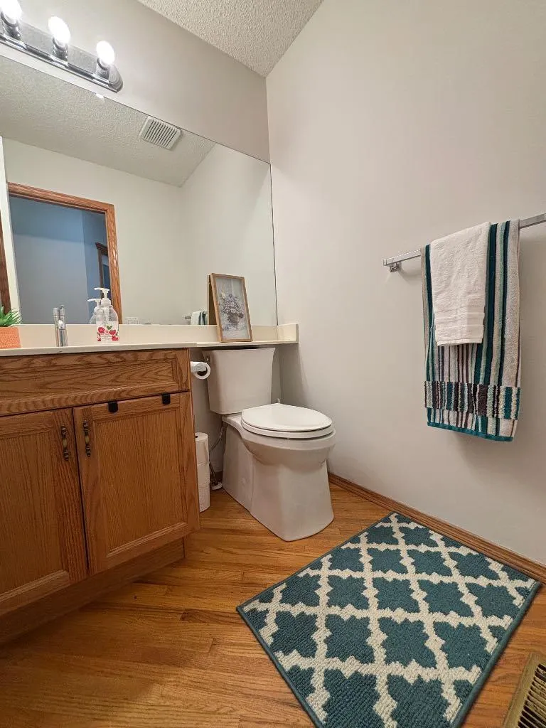 513 Sierra Madre Court SW Calgary AB T3H 3H5