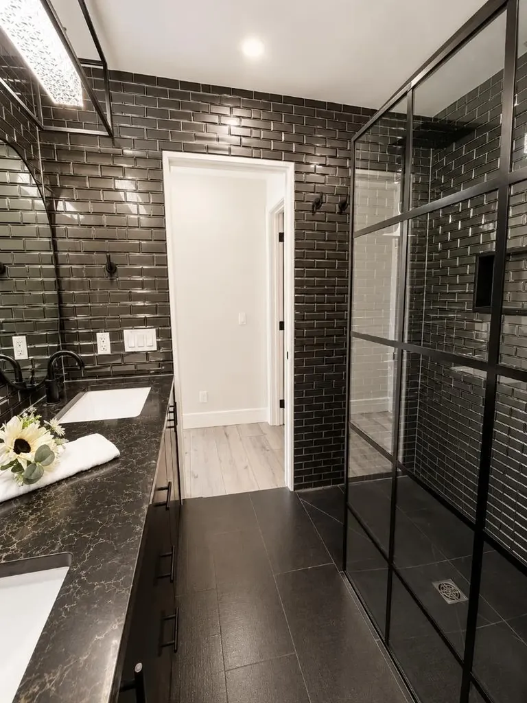 513 Sierra Madre Court SW Calgary AB T3H 3H5