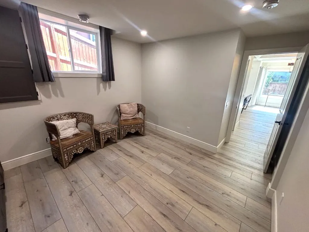 513 Sierra Madre Court SW Calgary AB T3H 3H5