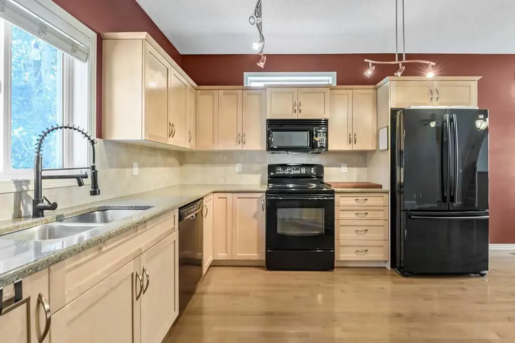 100 Westmere Way Chestermere AB T1X0C7