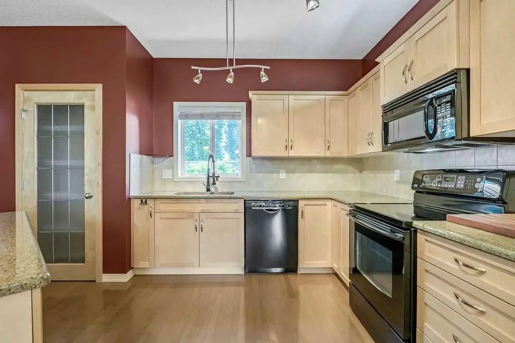 100 Westmere Way Chestermere AB T1X0C7