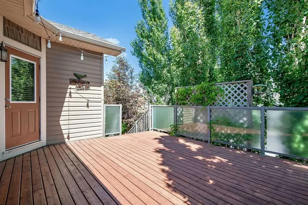 100 Westmere Way Chestermere AB T1X0C7