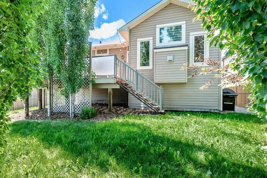 100 Westmere Way Chestermere AB T1X0C7