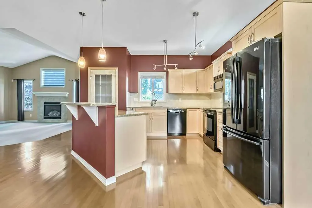 100 Westmere Way Chestermere AB T1X0C7