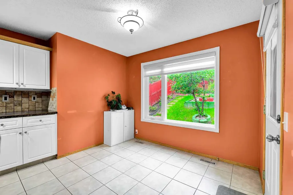 332 Harvest Hills Drive NE Calgary AB T3K 4H7