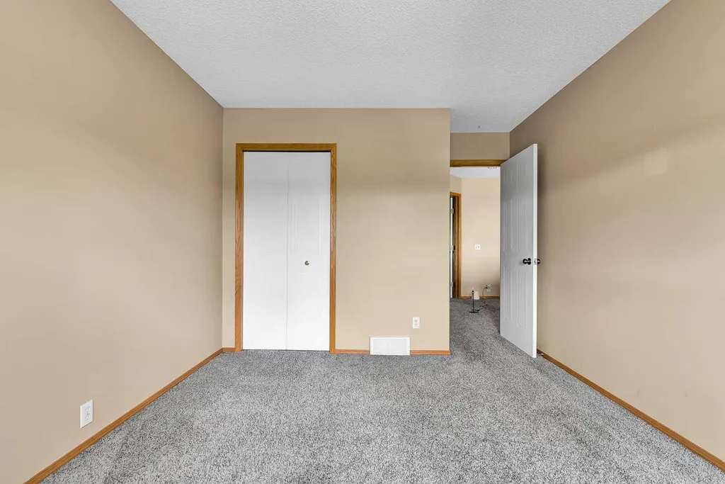 332 Harvest Hills Drive NE Calgary AB T3K 4H7