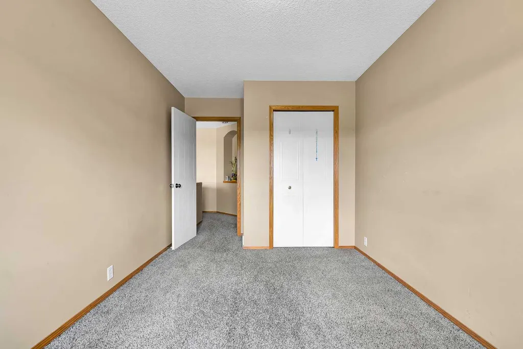 332 Harvest Hills Drive NE Calgary AB T3K 4H7
