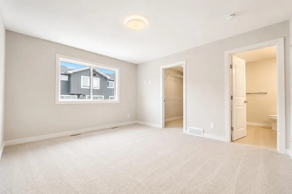 124 Waterford Way Chestermere AB T1X3A2