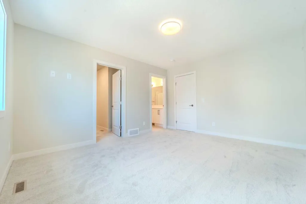 124 Waterford Way Chestermere AB T1X3A2