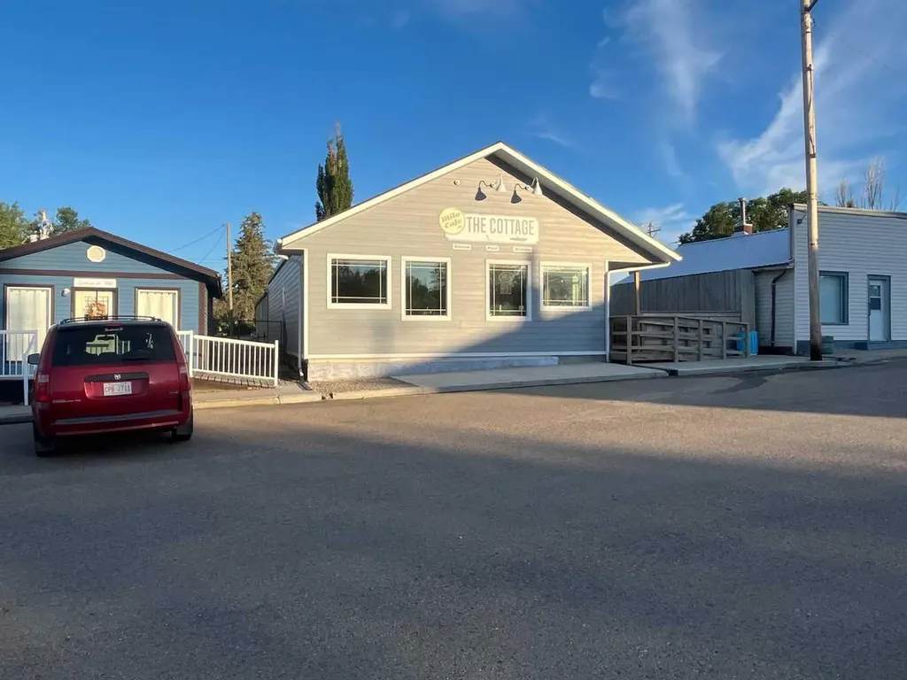112 Centre Street Milo AB T0L1L0