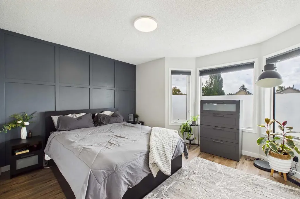 58 Hidden Crescent NW Calgary AB T3A 5L4